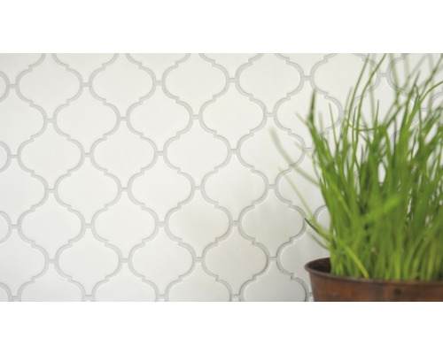 Patroon van witte tegels in Arabische stijl