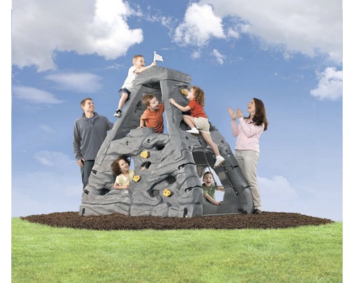 Klimrek buiten met kinderen en volwassenen onder een blauwe lucht