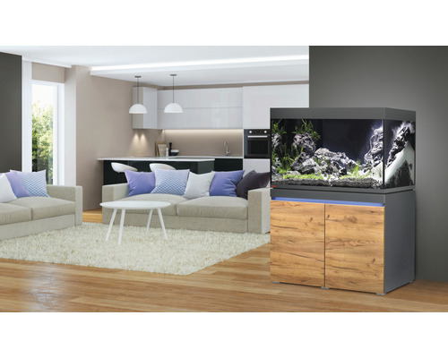 Aquariumcombinatie met onderkast in de woonkamer
