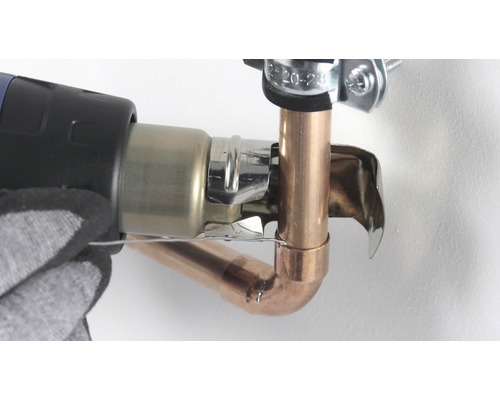 Koperen pijpverbinding solderen met een brander