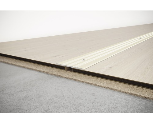 Vloerprofiel voor het verbinden van verschillende vloerhoogtes