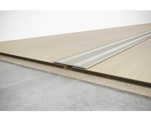 Vloerprofiel voor de verbinding van twee vloerbedekkingen