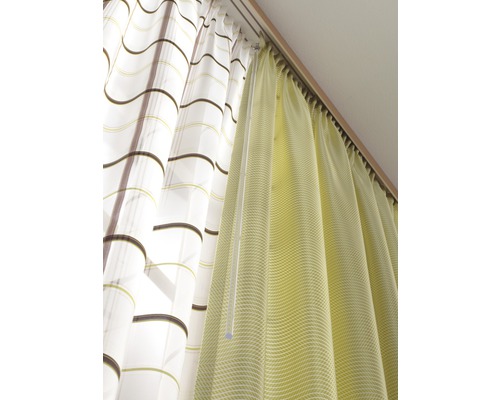 Gordijnroede met gordijnen