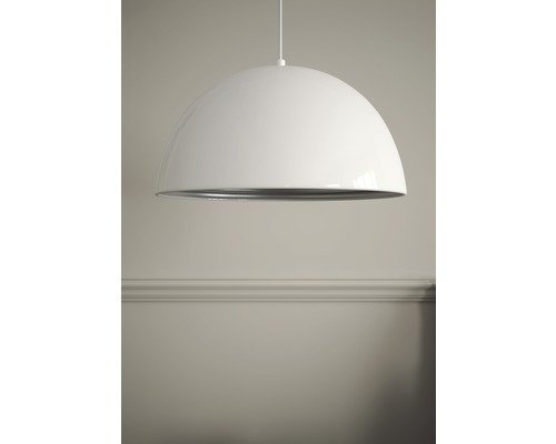 Witte hanglamp in halve bolvorm