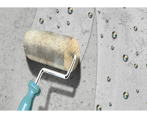 Verfroller op een muur