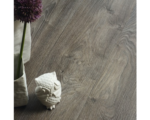 Decoratief laminaat met houtlook voor binnenshuis.