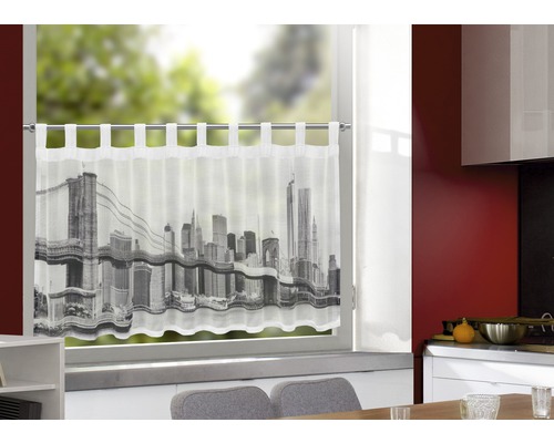 Vitrage met New York skyline motief voor het raam