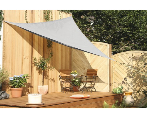 FLORACORD Schaduwdoek wind- en waterdoorlatend driehoek antraciet 360x360x360 cm Terras met driehoekig zonnescherm, tafel en stoelen