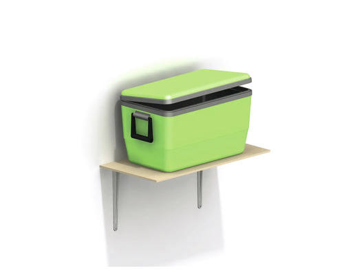 Groene koelbox met gedeeltelijk geopend deksel op een plank