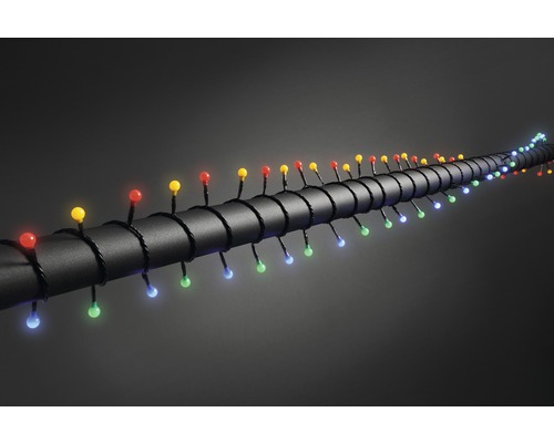 Lichtsnoer met gekleurde lampjes op zwarte kabel