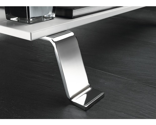 Detailopname van een metalen meubelpoot