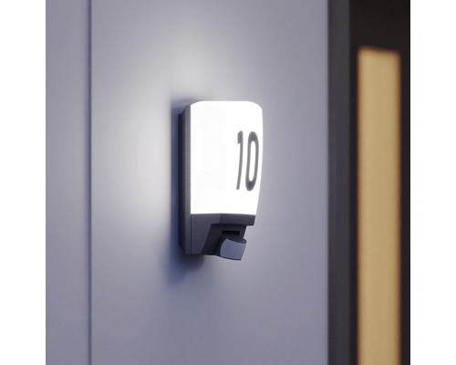 Verlicht huisnummerbord met nummer 10