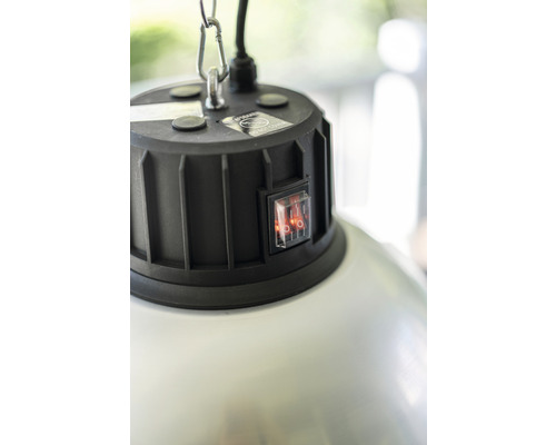 Detailopname van een lamp met schakelaar