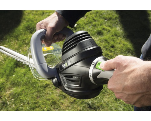 Bediening van een heggenschaar van het merk for_q