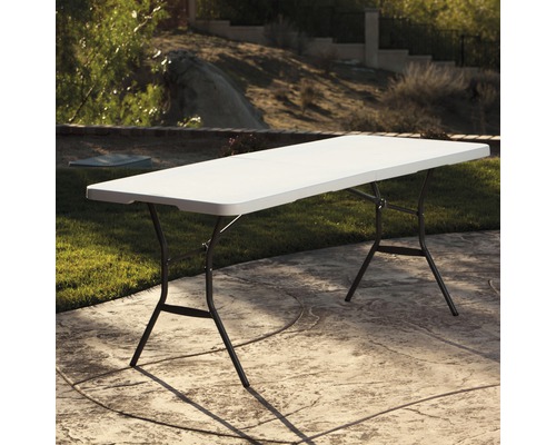 Rechthoekige klaptafel met metalen frame voor buiten.