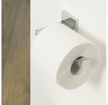 Toiletpapierhouder met toiletpapier