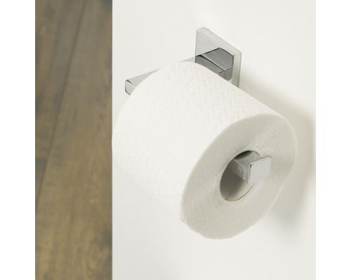 Toiletpapierhouder met toiletpapier