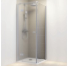 Glazen douchewand in badkamer
