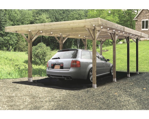 Houten carport met auto