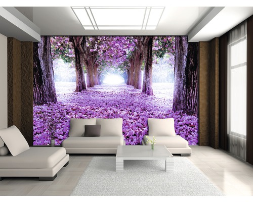 Woonkamer met fotobehang met een pad met bloeiende bomen