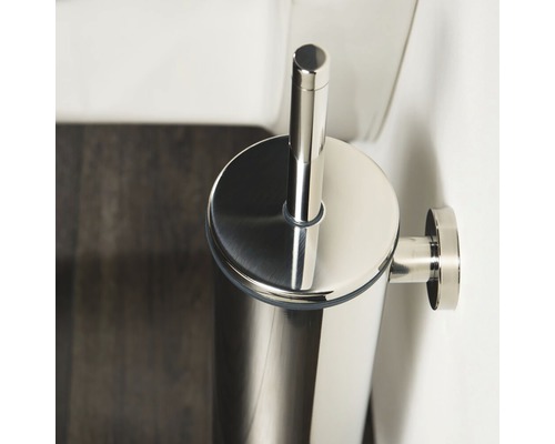 Wandtoiletborstelgarnituur van metaal