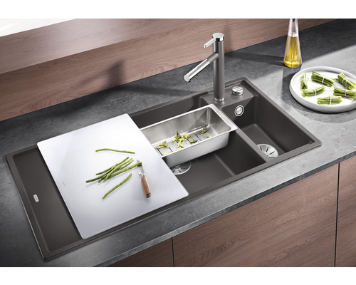 Keuken spoelbak met snijplank, afdruipbak en kraan