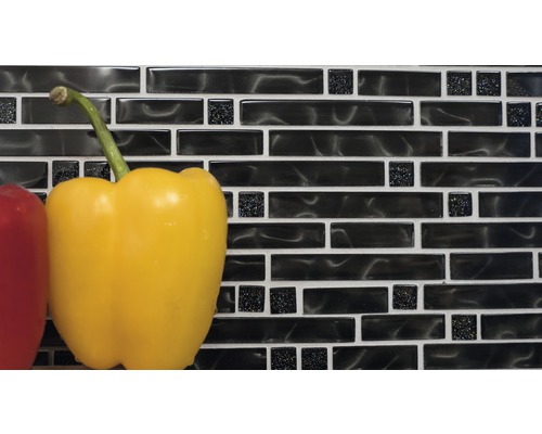 Wandtegel met mozaïekpatroon en gele paprika