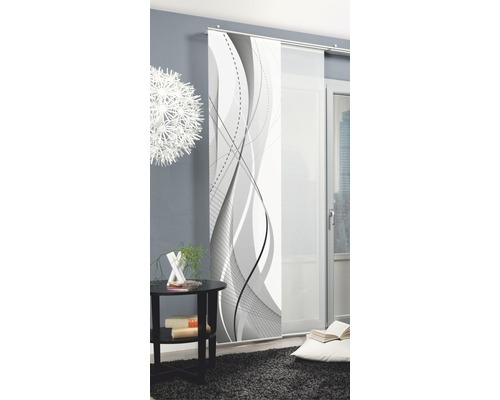 Decoratief schuifgordijn in woonkamer met modern design