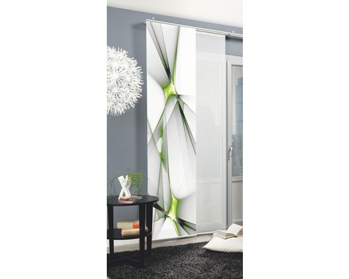 Decoratief schuifgordijn met abstract patroon in een modern ingerichte kamer.