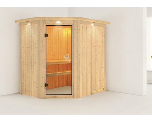 Houten hoeksauna met glazen deur en binnenverlichting.