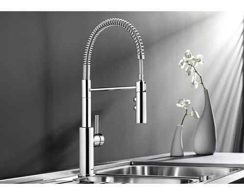 Keukenkraan met spiraalvormige uitloop en ééngreepsbediening