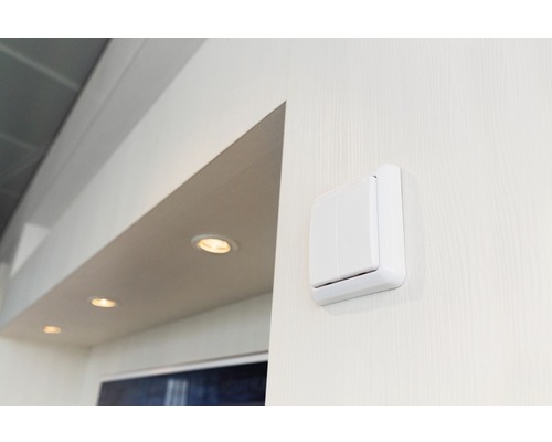 Opbouw lichtschakelaar aan een muur