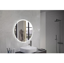 Moderne badkamer met ronde spiegel met verlichting, wastafel en douche