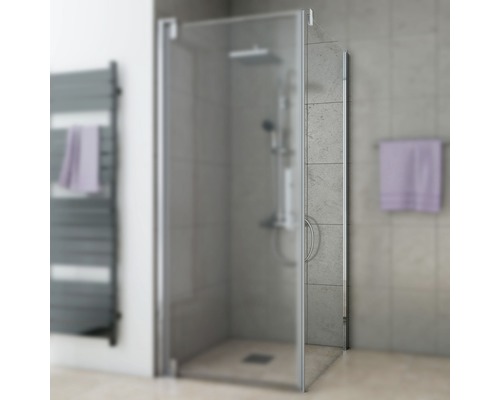 Douchecabine met glazen draaideur in de badkamer