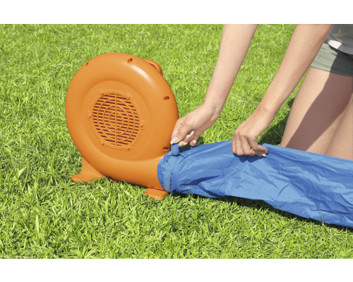 Ventilator voor het opblazen van een springkussen