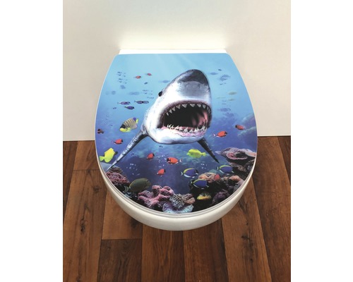 Toiletbril met haaienmotief in de oceaan