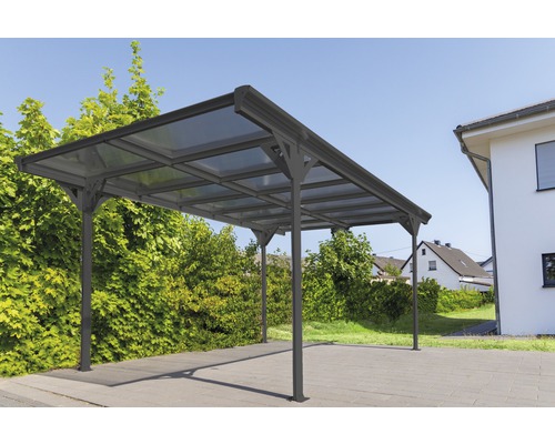Carport met polycarbonaat dak voor extra parkeerplaats en bescherming