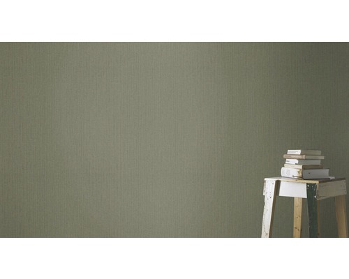 Gestructureerd behang met subtiele textuur en stapel boeken