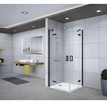 Moderne badkamer met douchecabine, wastafel en spiegel