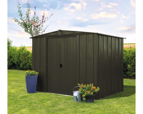 Metalen tuinhuis met deur en zadeldak in de tuin