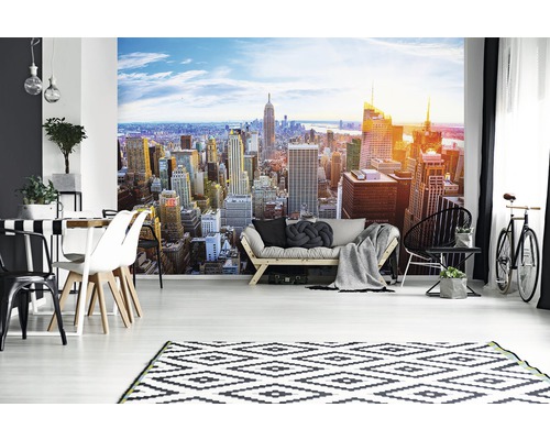 Woonkamer met fotobehang van een New Yorkse skyline