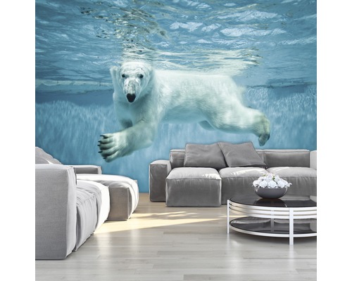 Woonkamer met fotobehang van een ijsbeer onder water