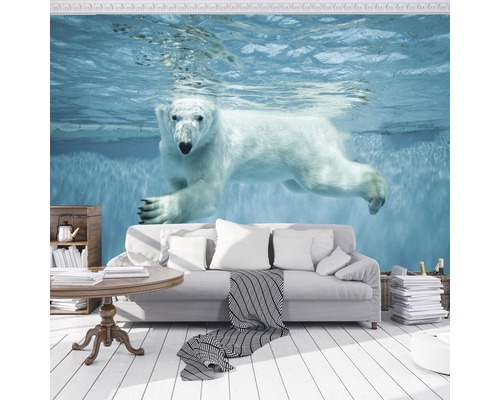 Woonkamer met fotobehang van een ijsbeer onder water
