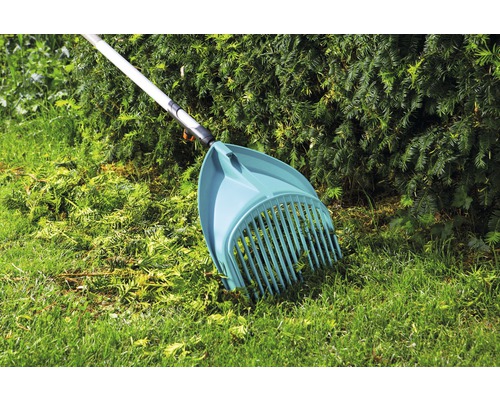 Bladgrijper voor het verzamelen van gemaaid gras en bladeren in de tuin.