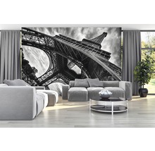 Woonkamer met zwart-wit fotobehang van de Eiffeltoren