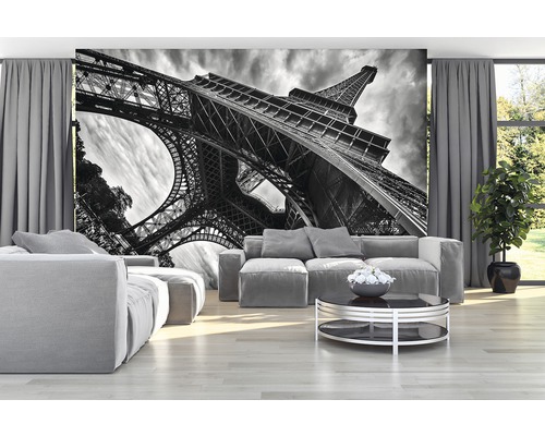 Woonkamer met zwart-wit fotobehang van de Eiffeltoren
