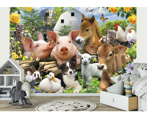 Fotobehang met boerderijdieren en landelijke scène voor kinderkamer