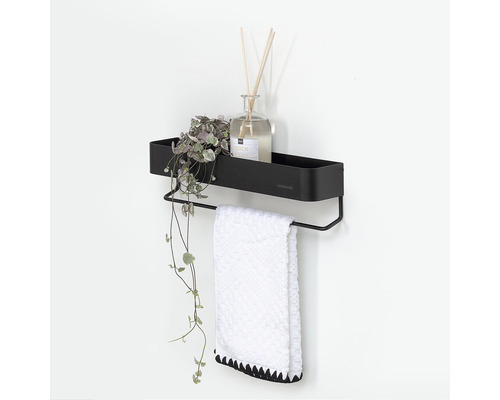 Wandrek met handdoekhouder, decoratie en handdoek