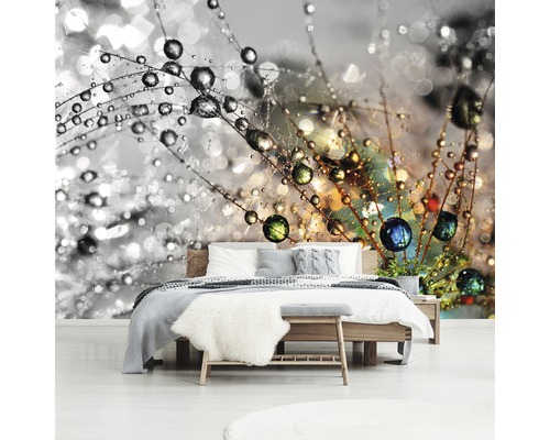 Wandafbeelding in slaapkamer met close-up van paardenbloem met waterdruppels