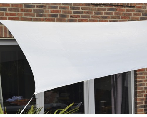 Wit schaduwdoek buiten voor schaduw